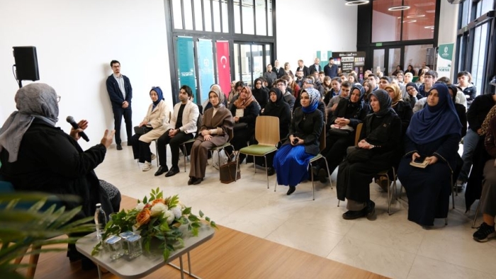 Kitapların izinde Kocaeli’yi adım adım keşfettiler